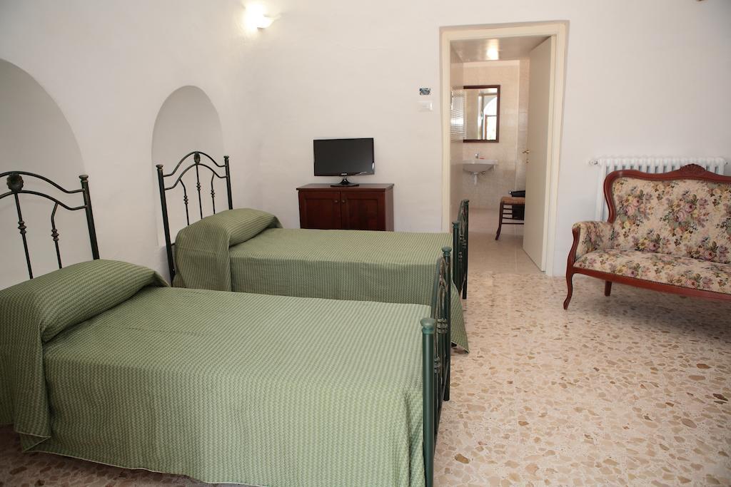 Agriturismo Masseria Casedde Vecchie Martina Franca Quarto foto